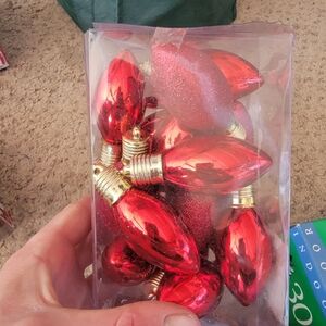 Christmas string of ordiments